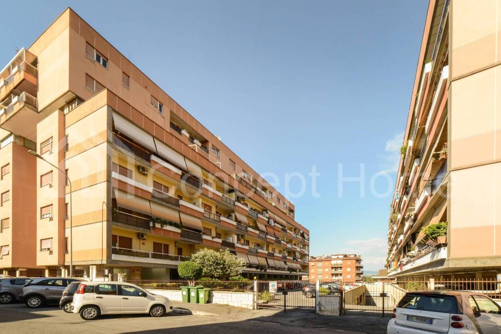 Appartamento in vendita a Pomezia, 3 locali, prezzo € 140.000 | CambioCasa.it