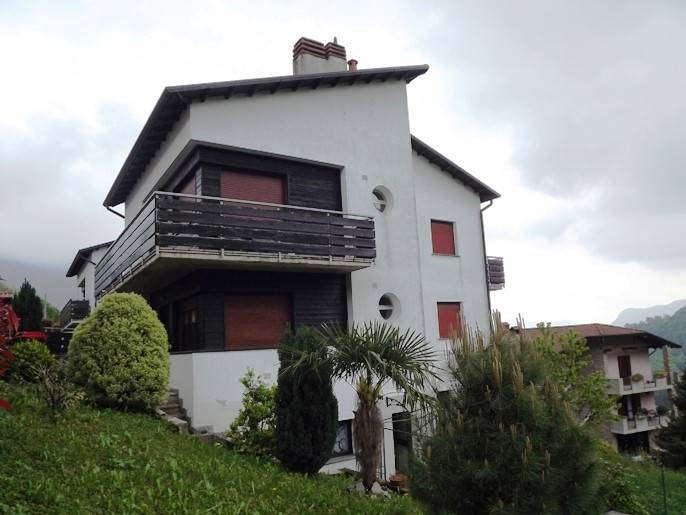 Villa a Schiera in vendita a Val Brembilla, 3 locali, prezzo € 68.000 | PortaleAgenzieImmobiliari.it