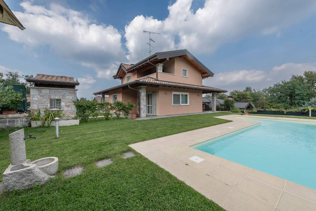 Villa in affitto a Borgo Ticino, 5 locali, Trattative riservate | PortaleAgenzieImmobiliari.it