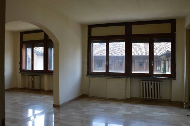 Appartamento in affitto a Gallarate, 3 locali, prezzo € 650 | CambioCasa.it