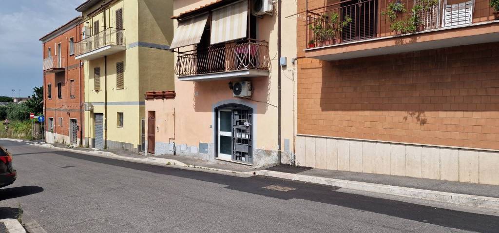 Appartamento in vendita a Genzano di Roma, 1 locali, prezzo € 85.000 | CambioCasa.it