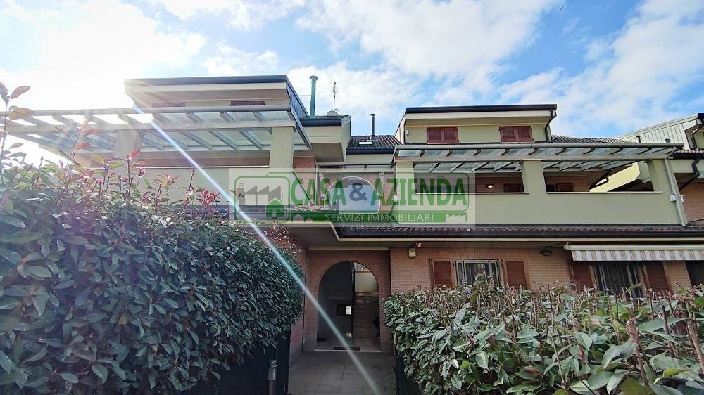 Appartamento in vendita a Inzago, 4 locali, prezzo € 280.000 | PortaleAgenzieImmobiliari.it