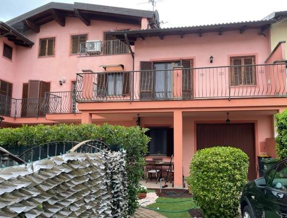 Villa in vendita a Prarolo, 6 locali, prezzo € 215.000 | PortaleAgenzieImmobiliari.it