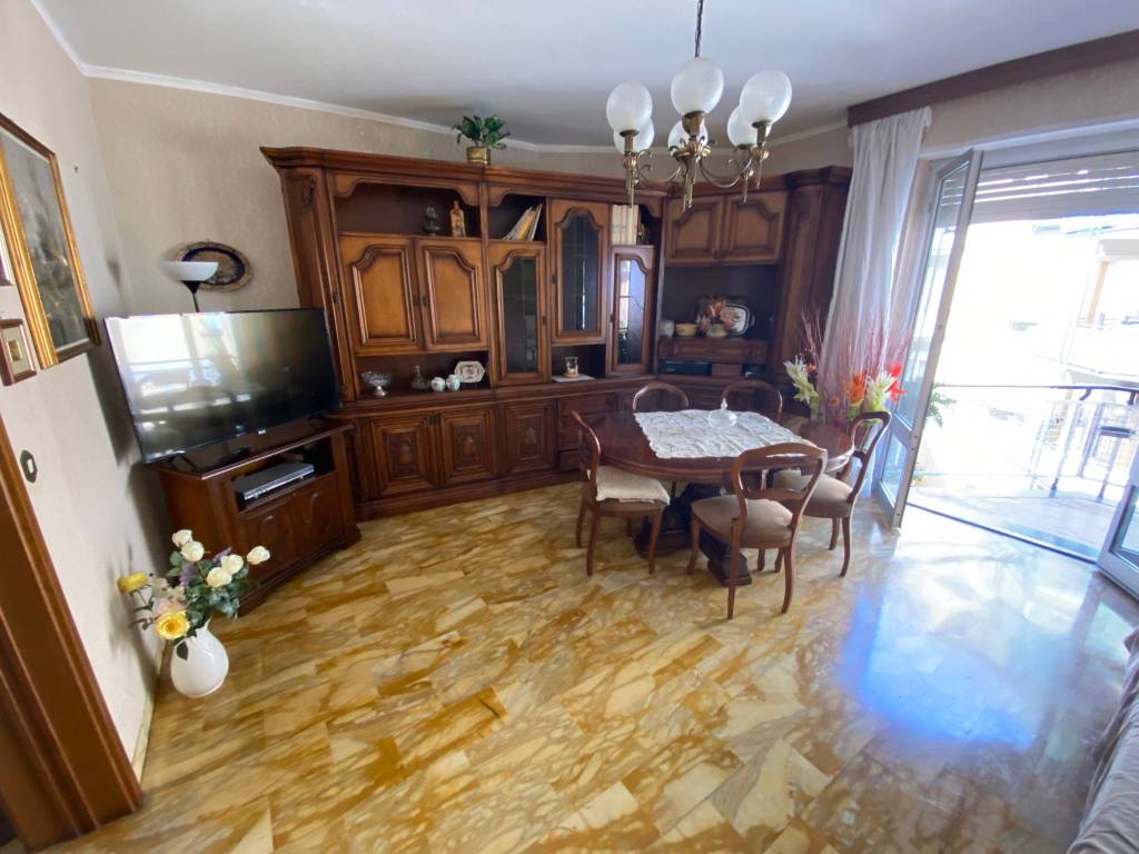 Appartamento in vendita a Recco, 4 locali, prezzo € 230.000 | PortaleAgenzieImmobiliari.it