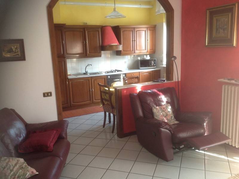 Appartamento in vendita a Alzano Lombardo, 3 locali, prezzo € 99.000 | PortaleAgenzieImmobiliari.it