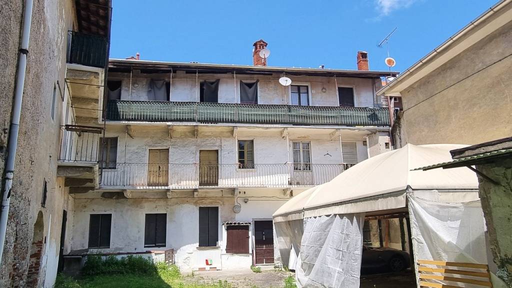 Rustico / Casale in vendita a Briga Novarese, 9999 locali, prezzo € 90.000 | PortaleAgenzieImmobiliari.it