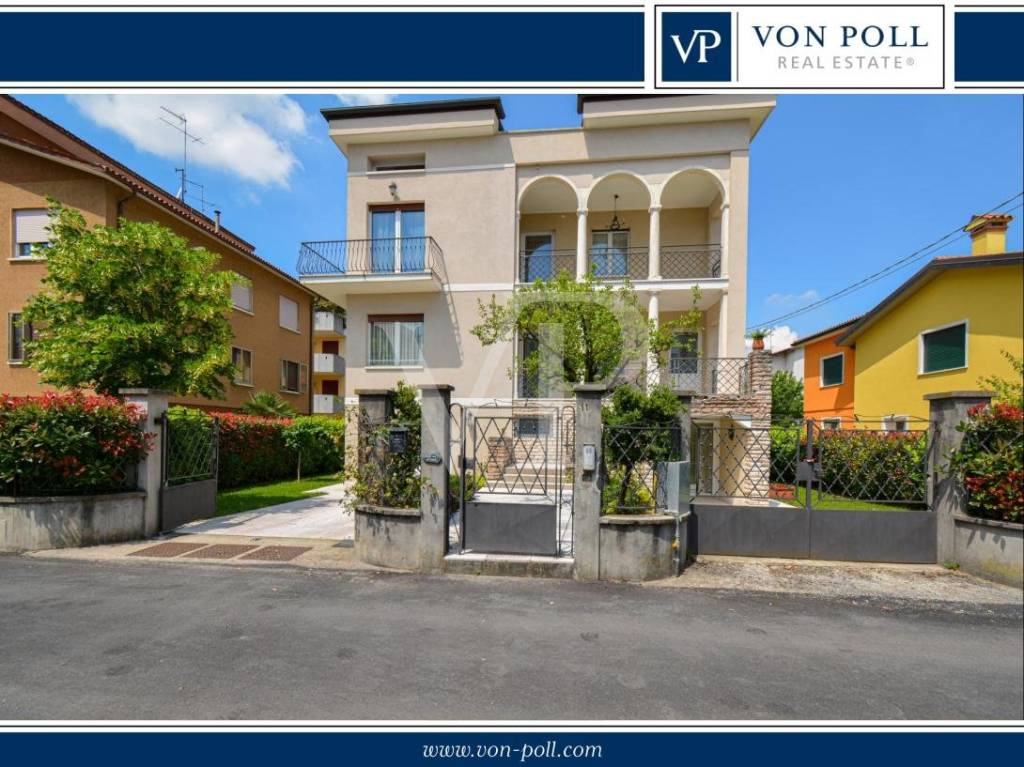 Villa in vendita a Vicenza, 9 locali, prezzo € 620.000 | PortaleAgenzieImmobiliari.it