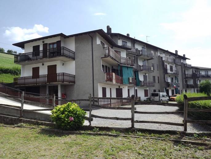 Appartamento in vendita a Zogno, 3 locali, prezzo € 41.000 | PortaleAgenzieImmobiliari.it