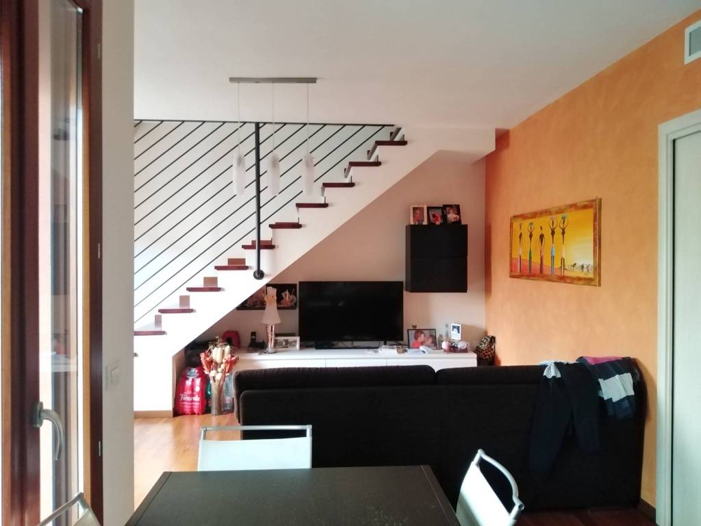 Appartamento in vendita a Pesaro, 4 locali, prezzo € 260.000 | PortaleAgenzieImmobiliari.it