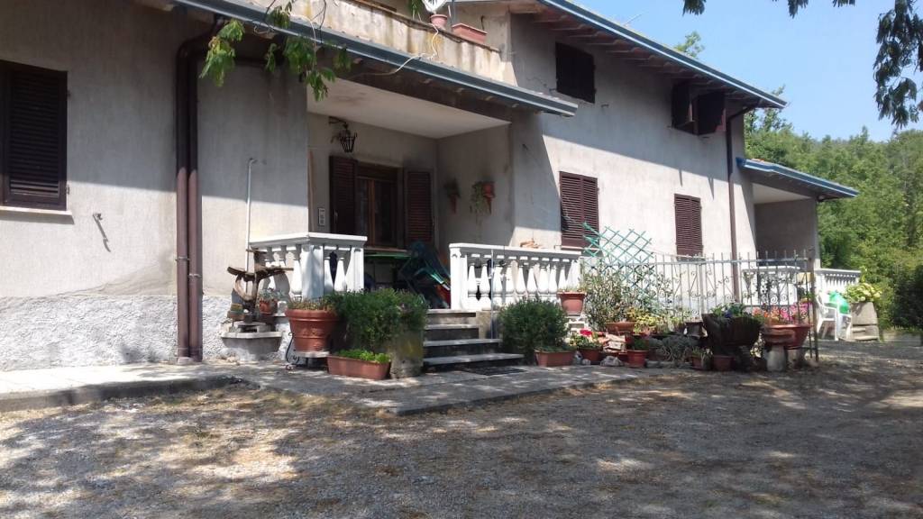 Villa in vendita a Perugia, 4 locali, prezzo € 145.000 | PortaleAgenzieImmobiliari.it