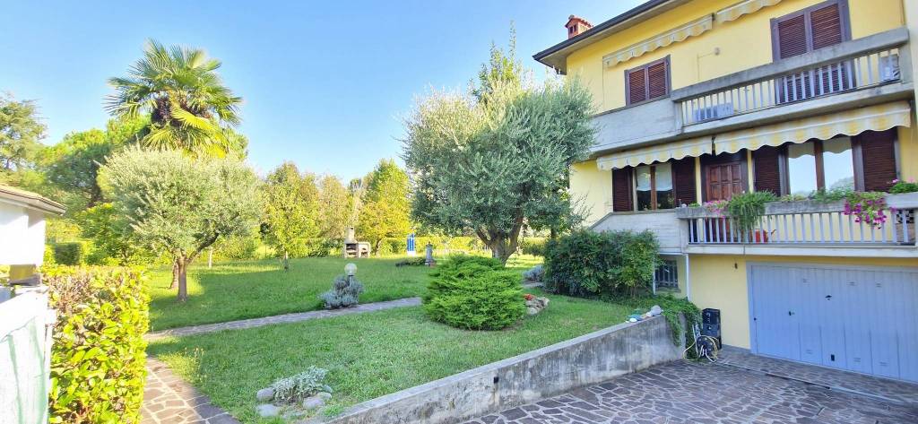 Villa in vendita a Bergamo, 4 locali, prezzo € 715.000 | PortaleAgenzieImmobiliari.it