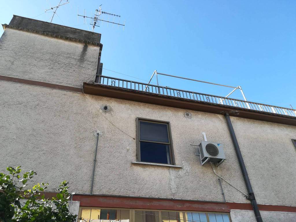 Appartamento in vendita a Albano Laziale, 3 locali, prezzo € 89.000 | PortaleAgenzieImmobiliari.it