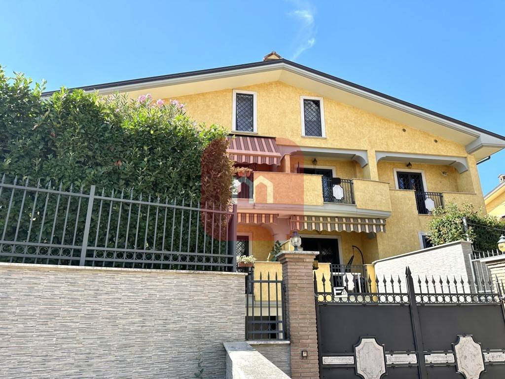 Appartamento in vendita a Palestrina, 3 locali, prezzo € 189.000 | PortaleAgenzieImmobiliari.it