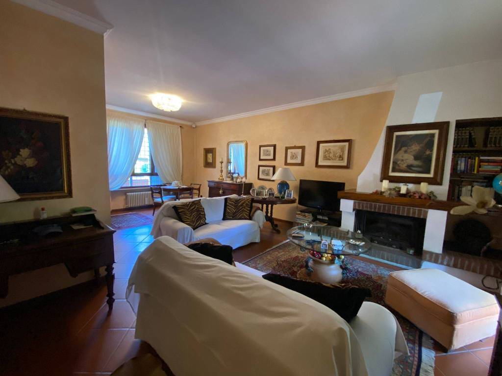 Villa a Schiera in vendita a Sassuolo, 8 locali, prezzo € 620.000 | PortaleAgenzieImmobiliari.it