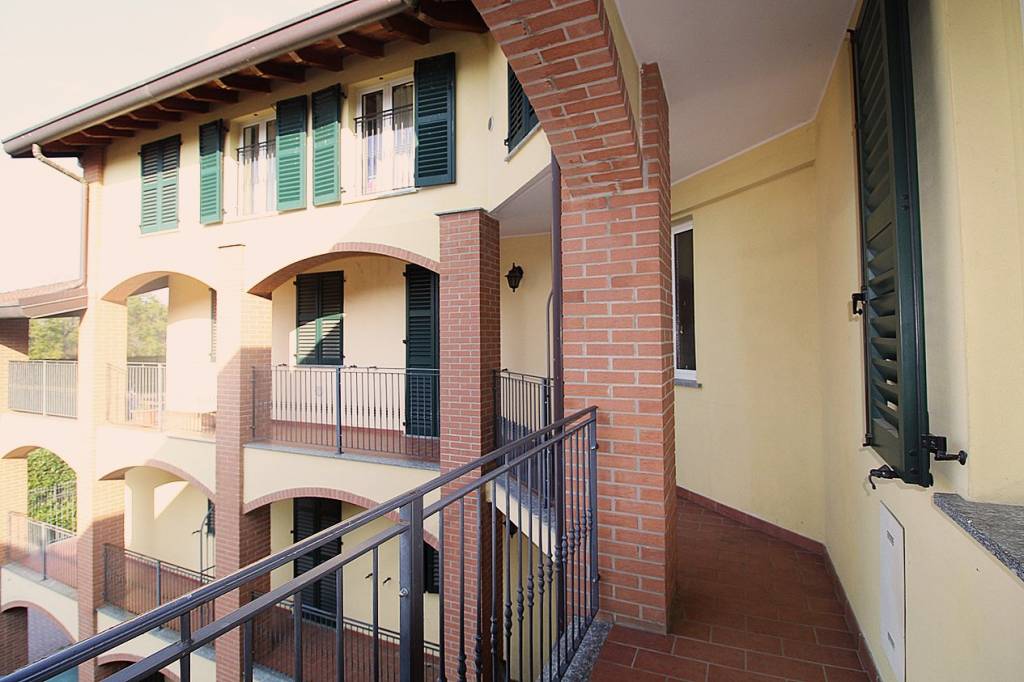 Appartamento in vendita a Bregnano, 3 locali, prezzo € 140.000 | PortaleAgenzieImmobiliari.it