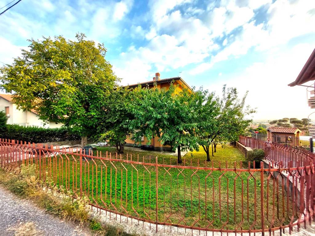 Villa in vendita a Chiuduno, 8 locali, prezzo € 269.000 | PortaleAgenzieImmobiliari.it