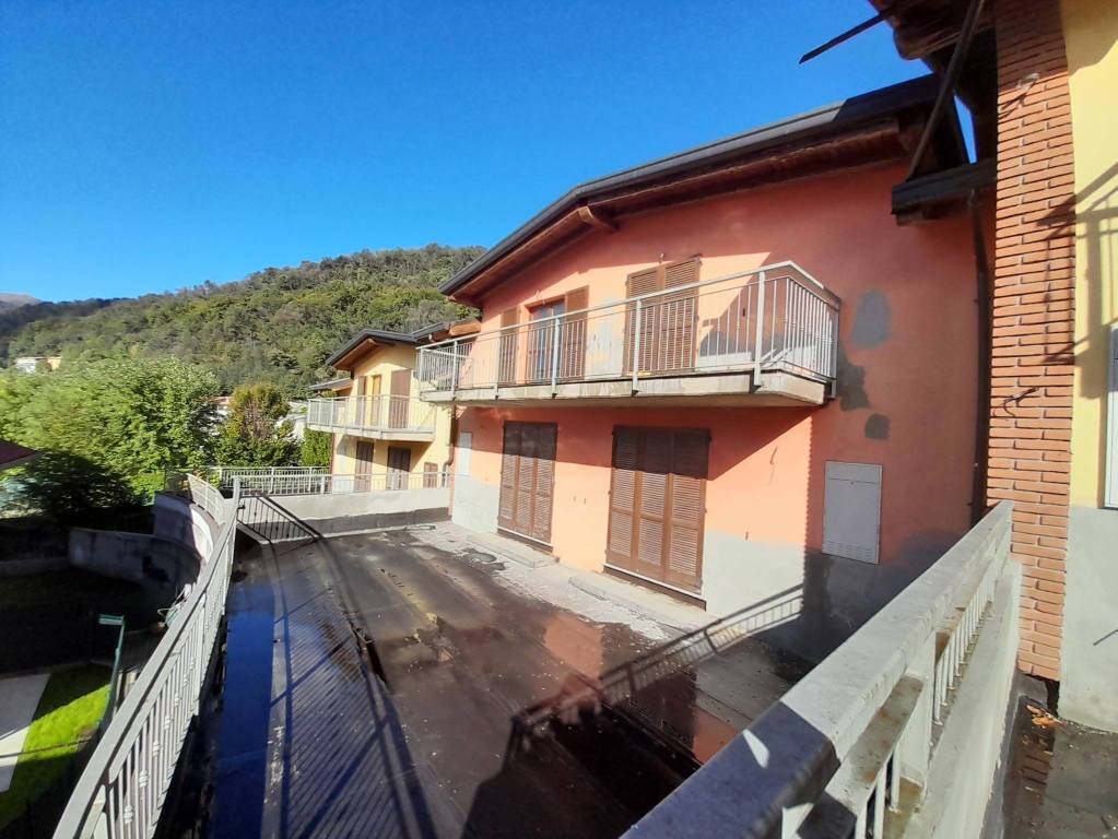 Villa a Schiera in vendita a Proserpio, 3 locali, prezzo € 157.000 | PortaleAgenzieImmobiliari.it