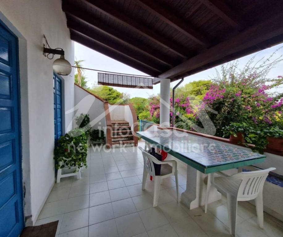 Villa in vendita a Lipari, 3 locali, prezzo € 330.000 | PortaleAgenzieImmobiliari.it