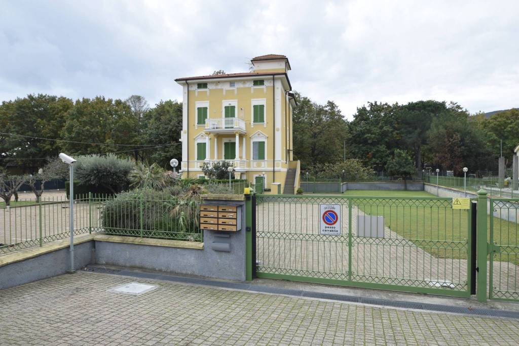 Appartamento in vendita a Spotorno, 3 locali, prezzo € 470.000 | PortaleAgenzieImmobiliari.it