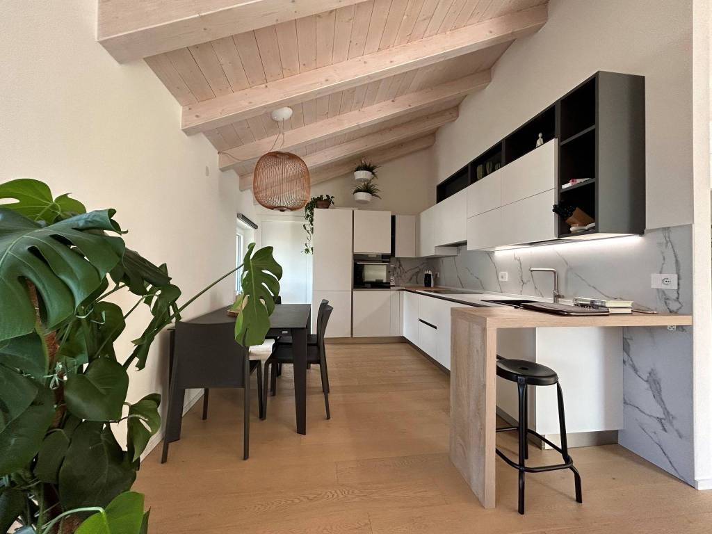Appartamento in vendita a Besenello, 3 locali, prezzo € 319.000 | CambioCasa.it