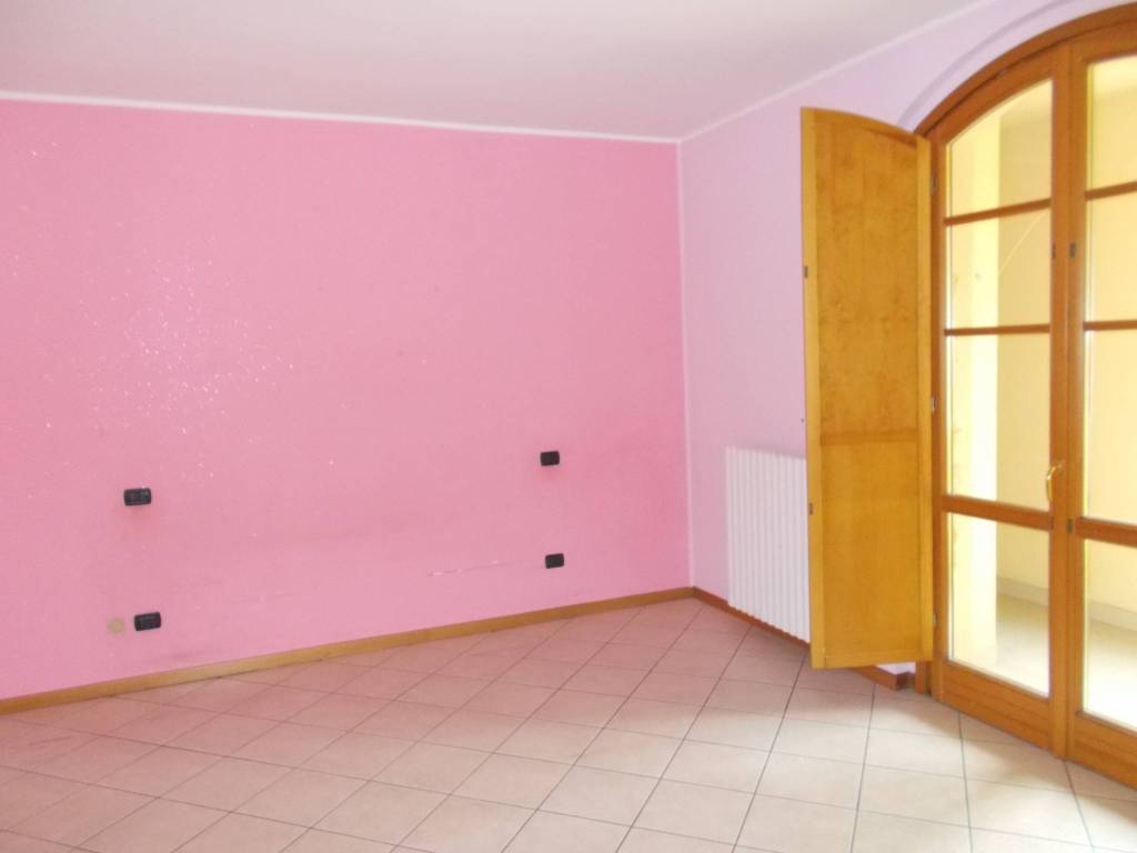 Appartamento in vendita a Fara Gera d'Adda, 3 locali, prezzo € 97.000 | PortaleAgenzieImmobiliari.it