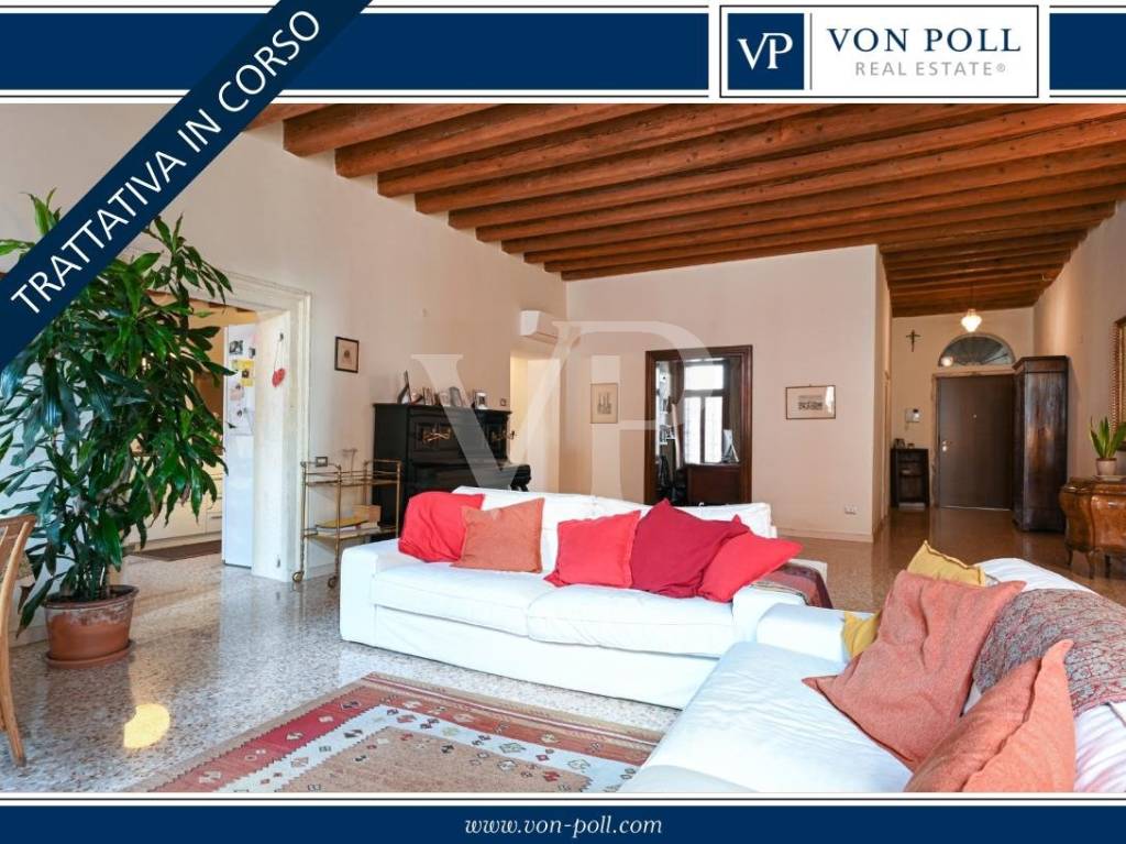 Appartamento in vendita a Vicenza, 7 locali, prezzo € 860.000 | PortaleAgenzieImmobiliari.it