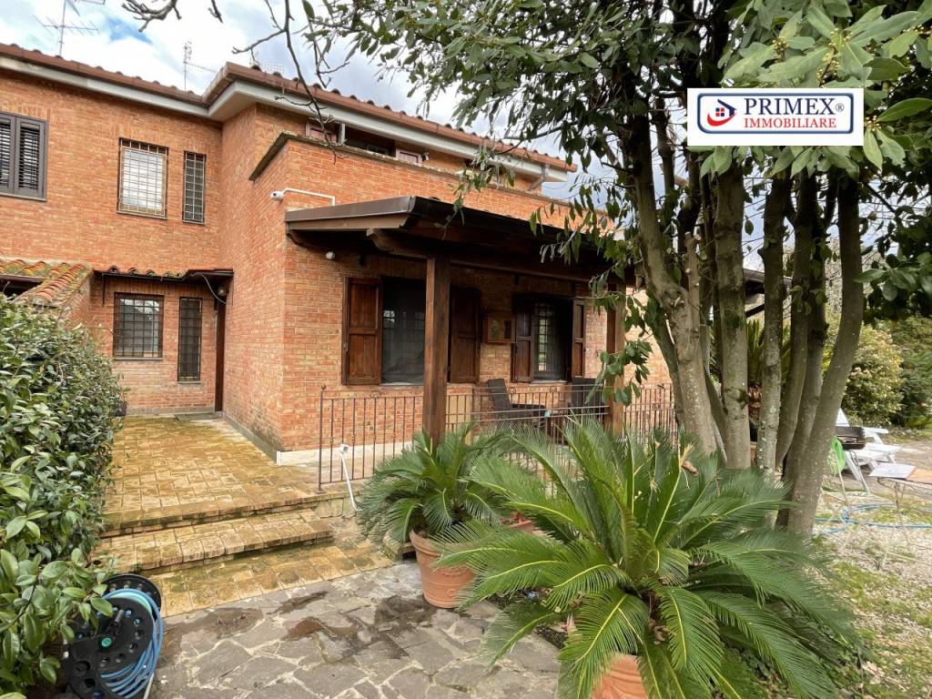 Villa in affitto a Roma, 4 locali, zona Quarto Casale, Labaro, Valle Muricana, Prima Porta, prezzo € 1.800 | PortaleAgenzieImmobiliari.it