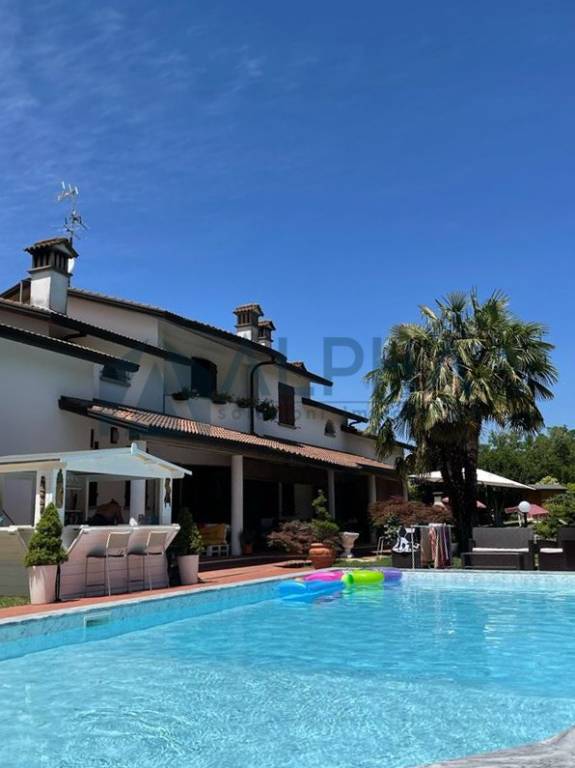 Villa in vendita a Bertinoro, 12 locali, Trattative riservate | PortaleAgenzieImmobiliari.it