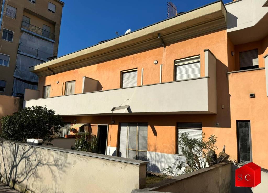 Villa a Schiera in vendita a Vigevano, 4 locali, prezzo € 175.000 | PortaleAgenzieImmobiliari.it