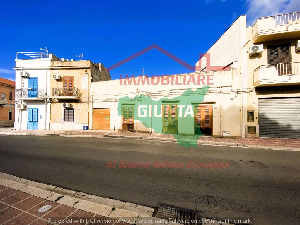 Palazzo / Stabile in vendita a Cinisi, 6 locali, Trattative riservate | PortaleAgenzieImmobiliari.it