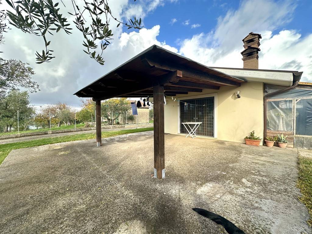 Villa in vendita a Gallicano nel Lazio, 5 locali, prezzo € 290.000 | PortaleAgenzieImmobiliari.it