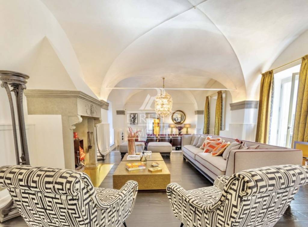 Villa in affitto a Firenze, 8 locali, prezzo € 13.500 | PortaleAgenzieImmobiliari.it