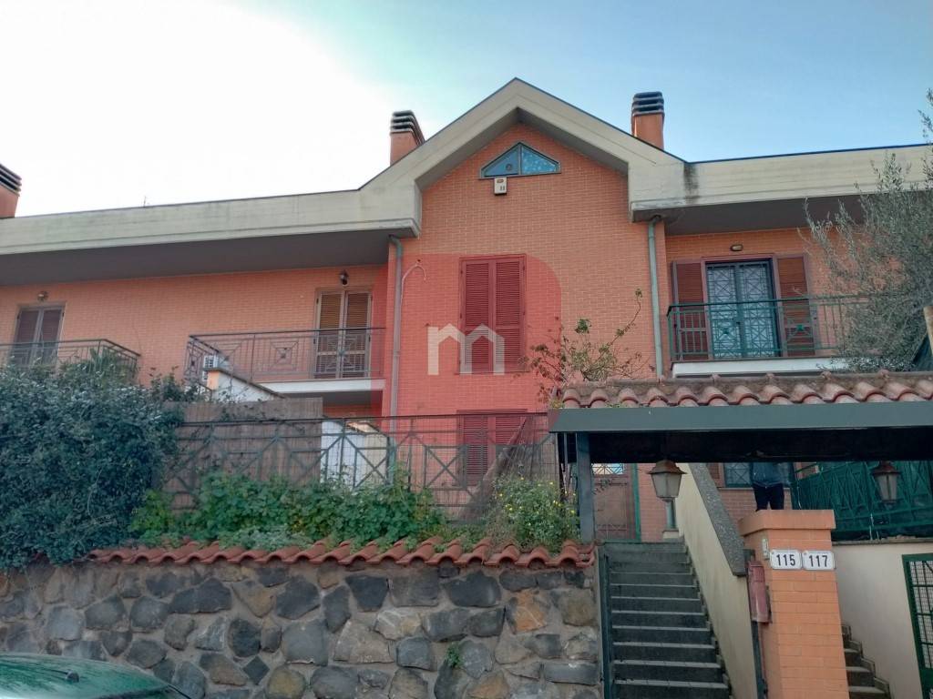 Appartamento in vendita a Monte Compatri, 5 locali, prezzo € 199.000 | CambioCasa.it