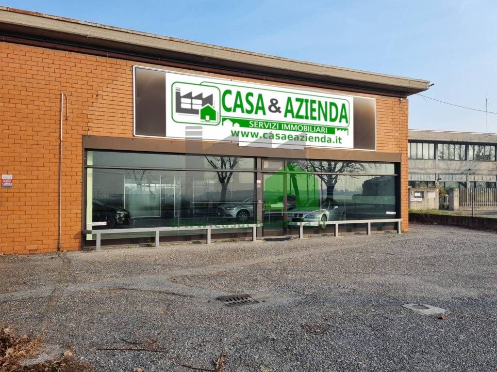Capannone in affitto a Inzago, 2 locali, prezzo € 3.000 | PortaleAgenzieImmobiliari.it