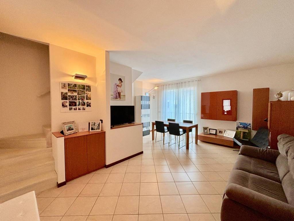 Appartamento in vendita a Morciano di Romagna, 4 locali, prezzo € 220.000 | PortaleAgenzieImmobiliari.it