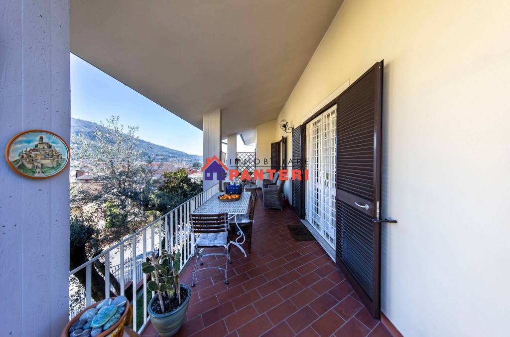 Appartamento in vendita a Pescia, 4 locali, prezzo € 179.000 | PortaleAgenzieImmobiliari.it