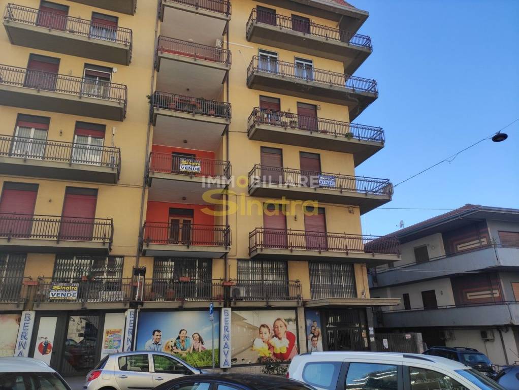Appartamento in vendita a Paternò, 7 locali, prezzo € 139.000 | PortaleAgenzieImmobiliari.it