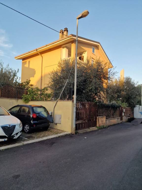 Appartamento in vendita a Ciampino, 3 locali, prezzo € 199.000 | PortaleAgenzieImmobiliari.it
