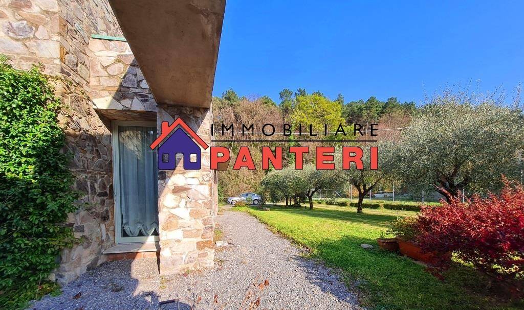Villa in vendita a Capannori, 4 locali, prezzo € 430.000 | PortaleAgenzieImmobiliari.it
