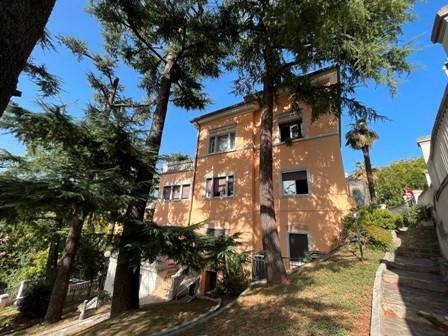 Villa in vendita a Brescia, 5 locali, prezzo € 880.000 | PortaleAgenzieImmobiliari.it