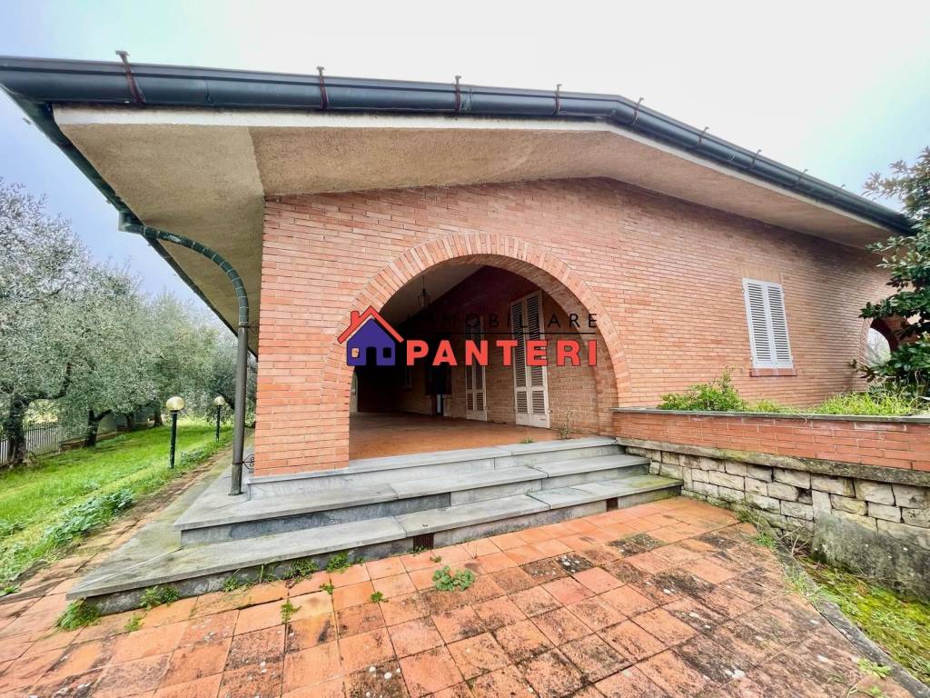 Villa in vendita a Montecarlo, 8 locali, prezzo € 550.000 | PortaleAgenzieImmobiliari.it