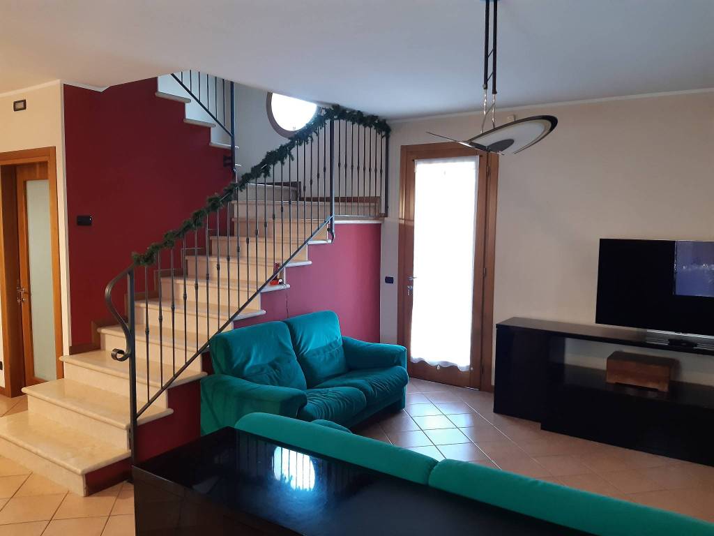 Villa in vendita a San Martino di Lupari, 6 locali, prezzo € 320.000 | PortaleAgenzieImmobiliari.it