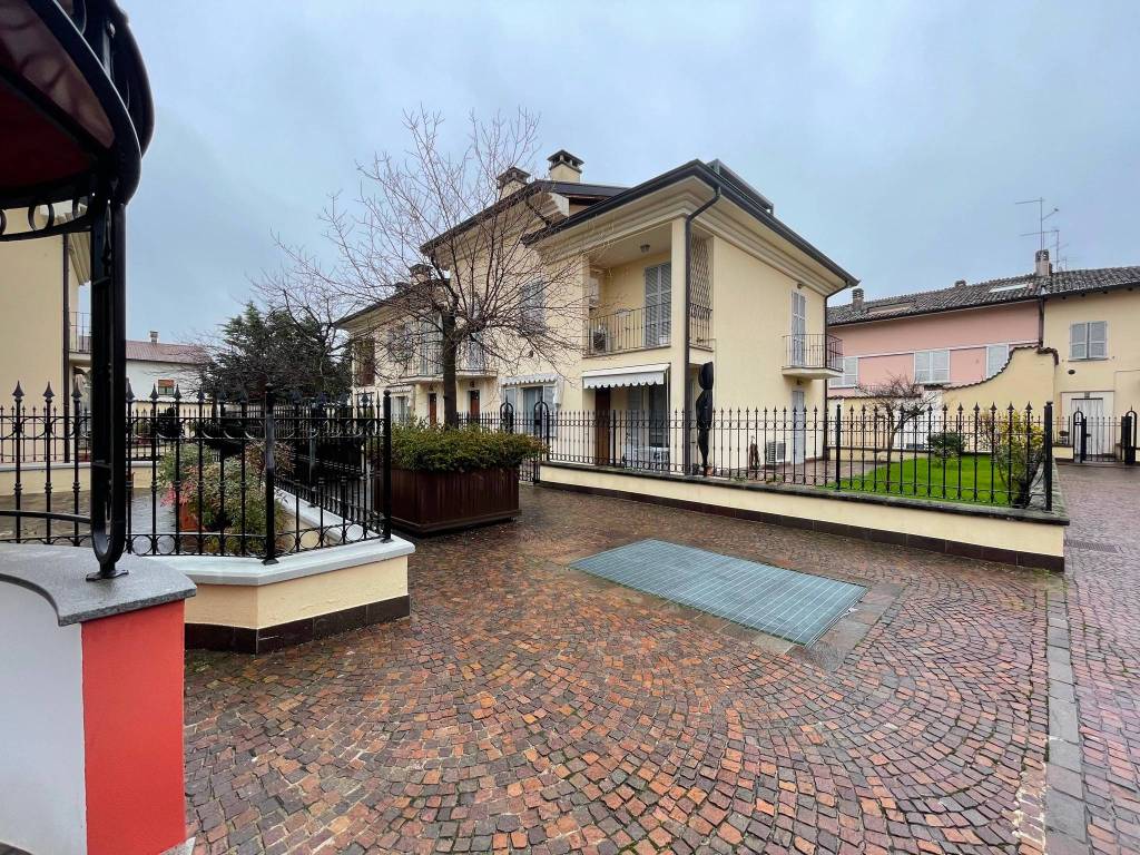 Appartamento in vendita a Carpaneto Piacentino, 4 locali, prezzo € 223.000 | PortaleAgenzieImmobiliari.it