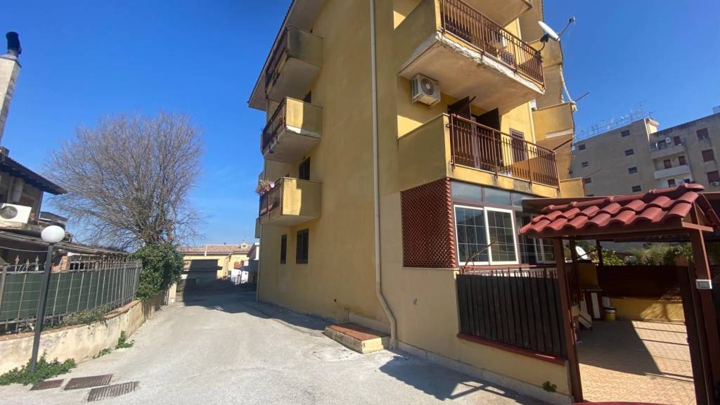 Appartamento in vendita a Carini, 4 locali, prezzo € 128.000 | PortaleAgenzieImmobiliari.it