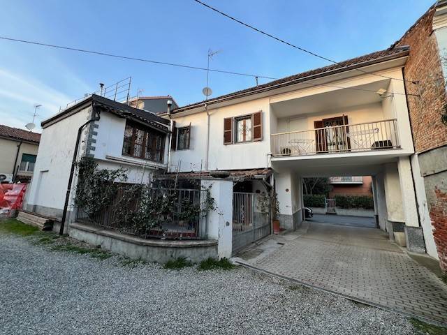 Villa in vendita a Alessandria, 9 locali, prezzo € 185.000 | PortaleAgenzieImmobiliari.it