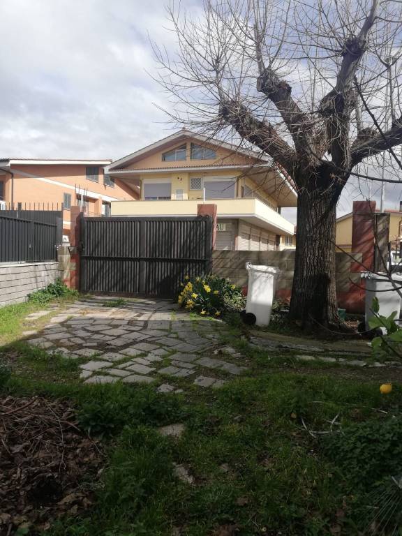 Villa in vendita a Guidonia Montecelio, 2 locali, prezzo € 160.000 | PortaleAgenzieImmobiliari.it