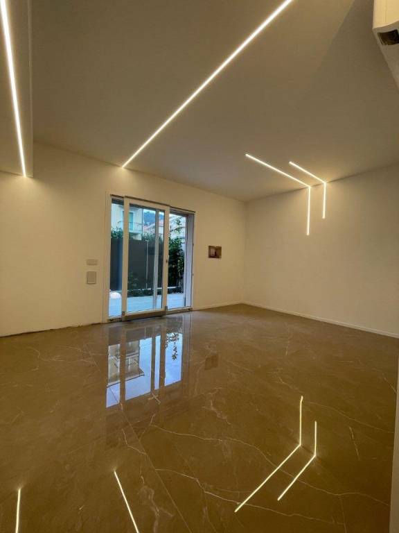 Appartamento in vendita a Pietra Ligure, 2 locali, prezzo € 340.000 | PortaleAgenzieImmobiliari.it