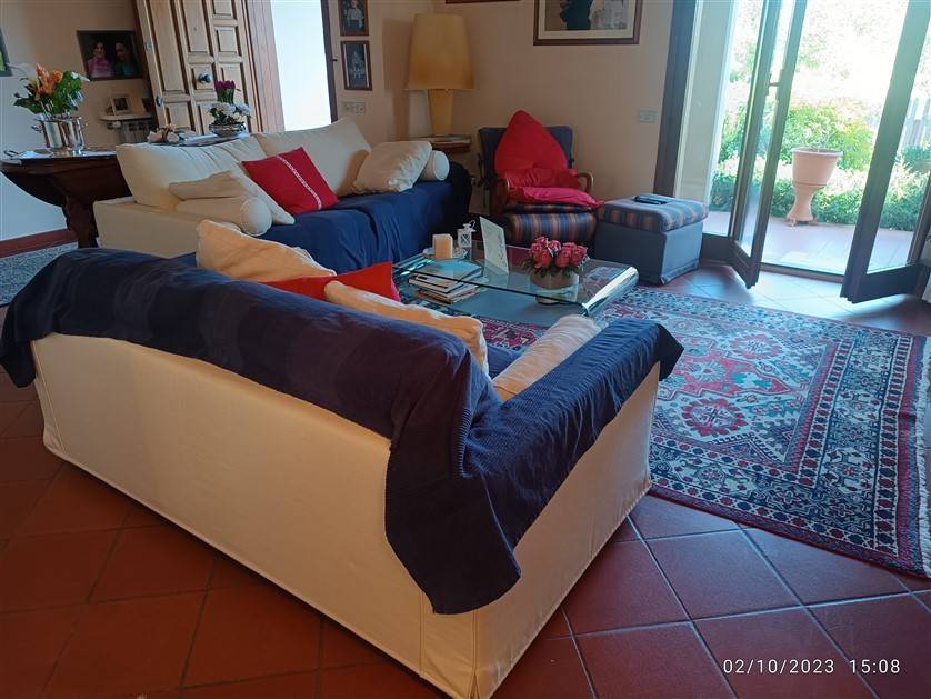 Villa in vendita a Poggio a Caiano, 6 locali, prezzo € 560.000 | PortaleAgenzieImmobiliari.it