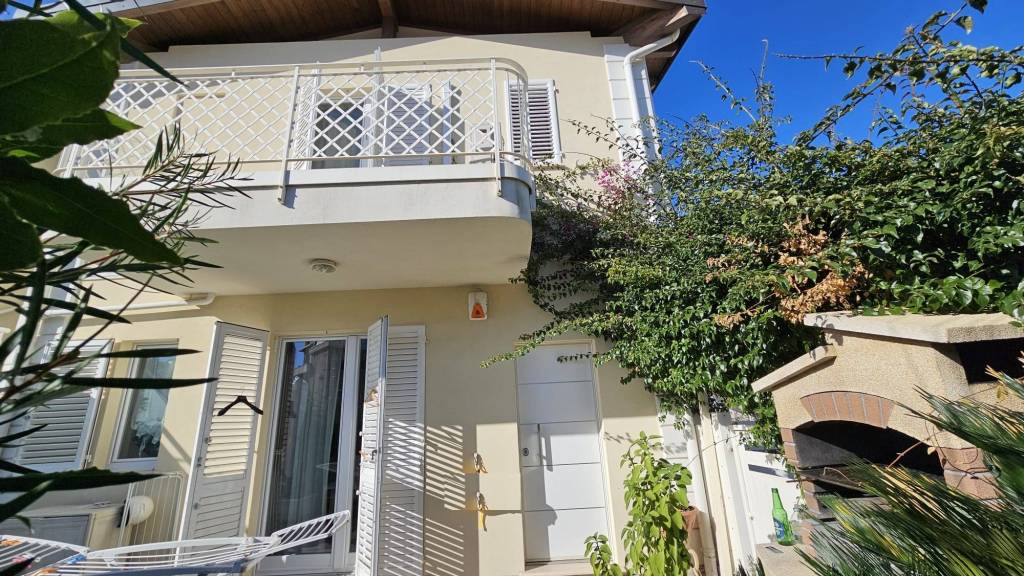 Villa a Schiera in vendita a Civitanova Marche, 4 locali, prezzo € 430.000 | PortaleAgenzieImmobiliari.it