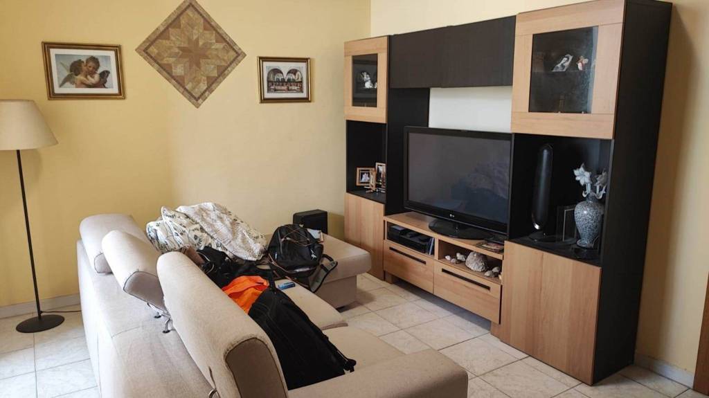 Appartamento in vendita a Catania, 3 locali, prezzo € 65.000 | PortaleAgenzieImmobiliari.it